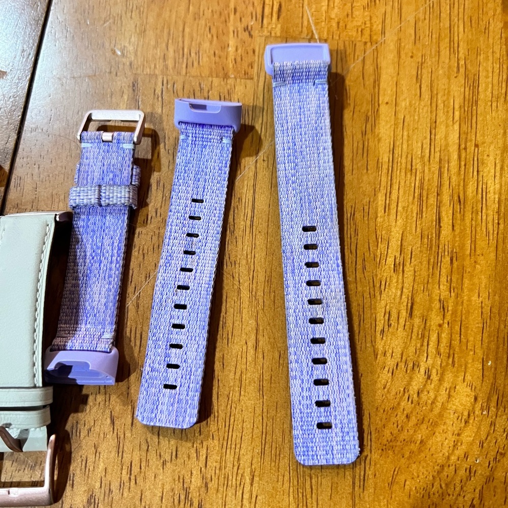 Fitbit bands - Picture 2 of 4